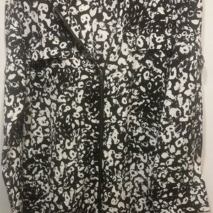 Rock & Republic Black and White Zippered Top